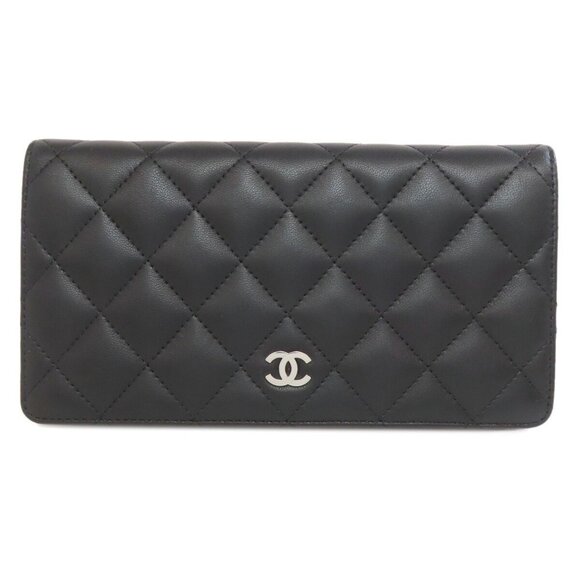 CHANEL Black Lambskin Leather Wallet - Picture 11 of 11